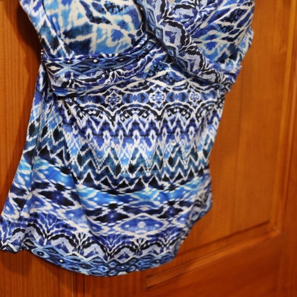 LA Blanca Blue Oasis Over the Shoulder Ikat Print Swim Tank Top US 2 - Picture 7 of 12